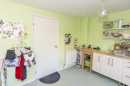 Breakfast Kitchen (Photo Two)