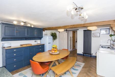 Dining kitchen