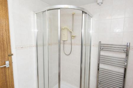 Shower Room (Photo Two)