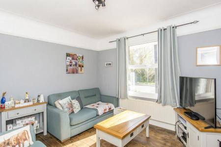 Lounge ( Photo two )