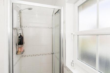 En-Suite (Photo Two)