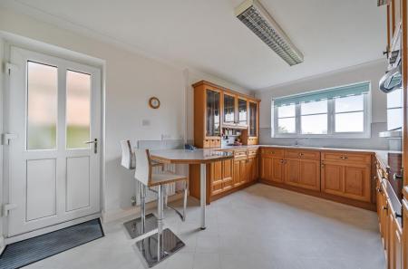 Breakfast Kitchen ( Photo Two )