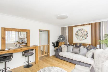 (Lounge/Diner Photo Two)