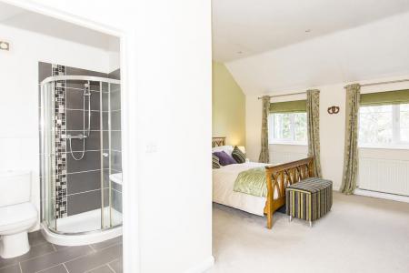 Bedroom one Photo Two