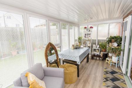 Garden Room ( Photo Two )