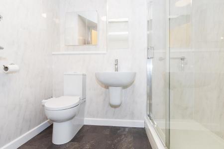 Family bathroom