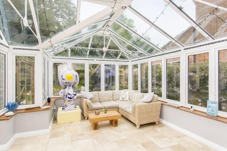 Conservatory/Dining Room