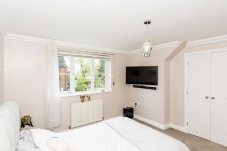 Principal Bedroom (Photo Two)