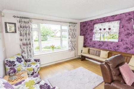 Lounge (Photo Two)