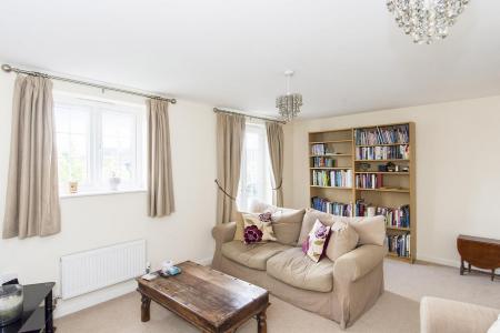 Lounge / Fourth Bedroom