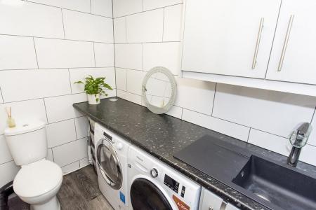 Utility/Ground Floor WC