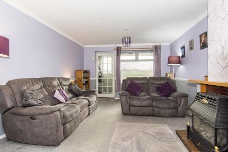 Lounge (Photo 2)