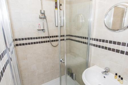 Shower Rom En-Suite