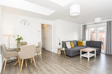 First Floor Lounge/Diner