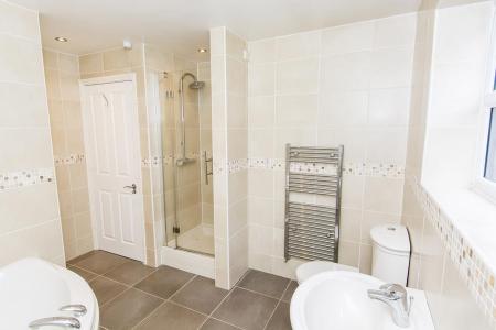 Jack & Jill Bathroom