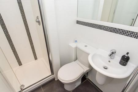 Guest En-Suite
