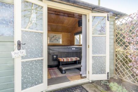 Timber Hot Tub Room