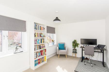 Lounge/Fourth Bedroom