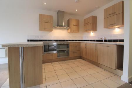 Open Plan Lounge / Kitchen