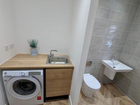 Utility/Ground Floor WC