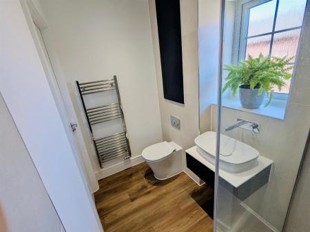 Master En-Suite