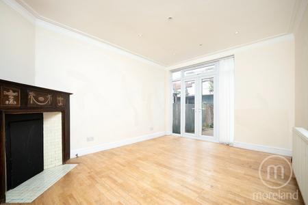 Media image 01