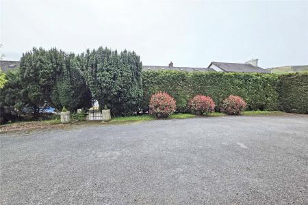Driveway/ Parking
