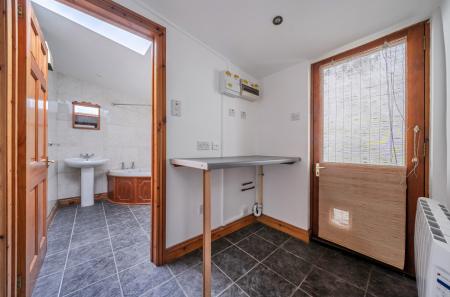 1392870-7-6943133...