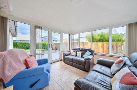 1369791-33-68fa17...