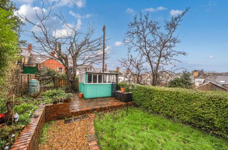 1385156-4-6938694...