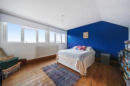 1385156-21-693869...