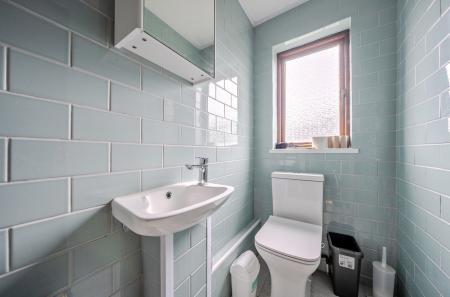 1419045-9-69a5e0e...