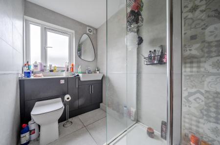 1419045-8-69a5e0d...