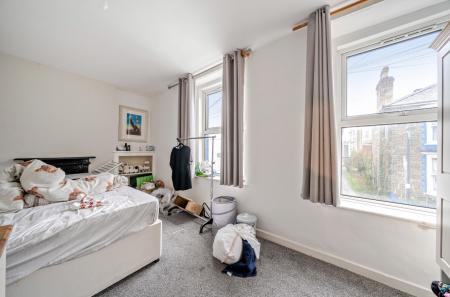 1419045-11-69a5e0...