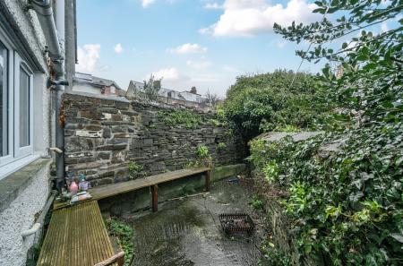 1419045-4-69a5e0d...