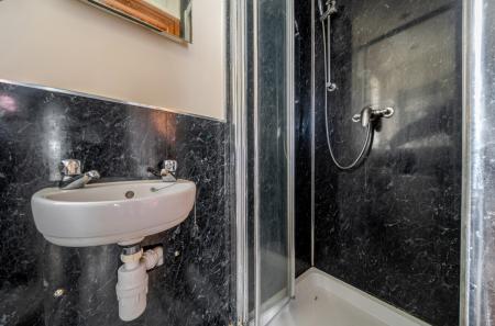 1431012-16-69b927...