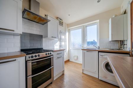 1431012-15-69b927...