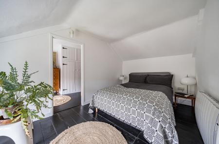 1406398-14-6994c1...