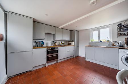 1406398-16-6994c1...