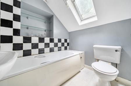 1329216-6-688782c...