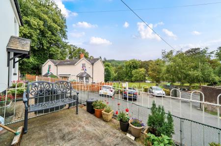 1335746-6-689e0ae...