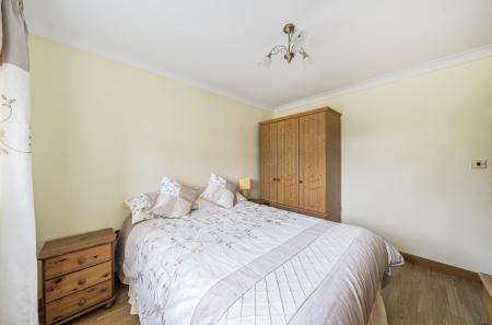 1340286-8-68a713c...