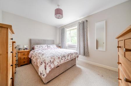 1343665-6-68b56bd...