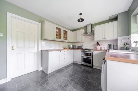 1343665-15-68b56c...