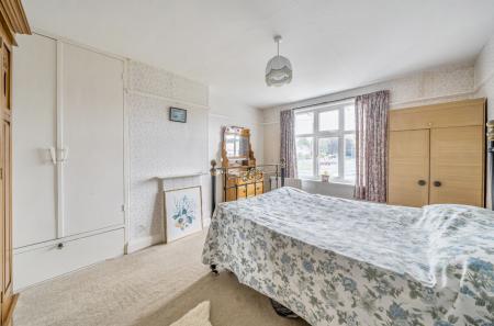 1348182-14-68c034...