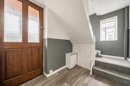 1364779-11-68ee8f...