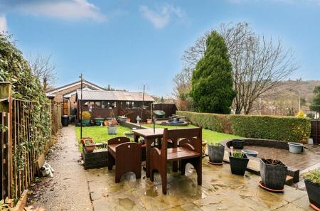 1401923-6-6970f6a...