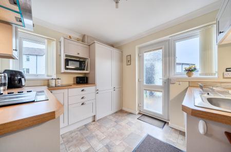 1396639-10-6970f7...