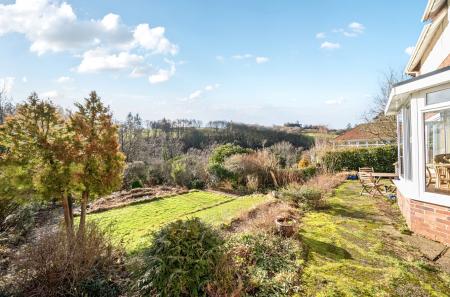 1403382-18-697a85...