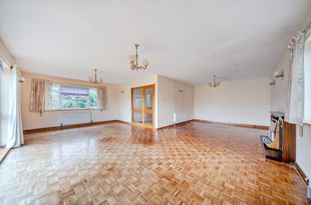 1401709-17-697258...